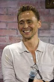 Tom Hiddleston height