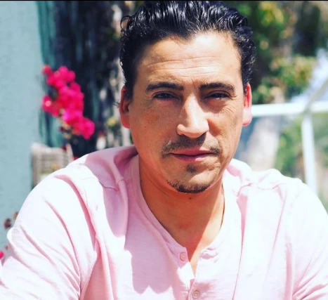 Andrew Keegan