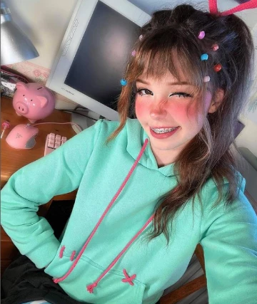 Belle Delphine Age, Height, Net Worth