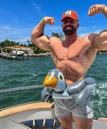 Bradley Martyn Age, Height, Net Worth