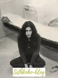 Yoko Ono Net Worth, Age, Height, Biography