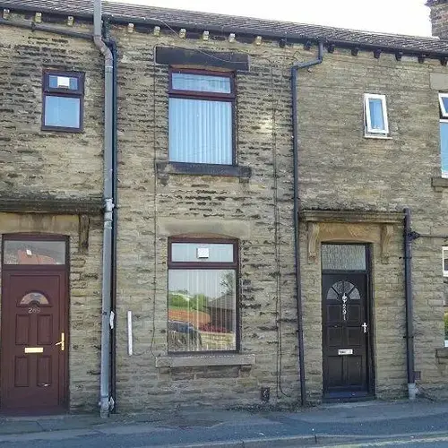 2 Bedroom House To Rent In Bradford At Your Budget